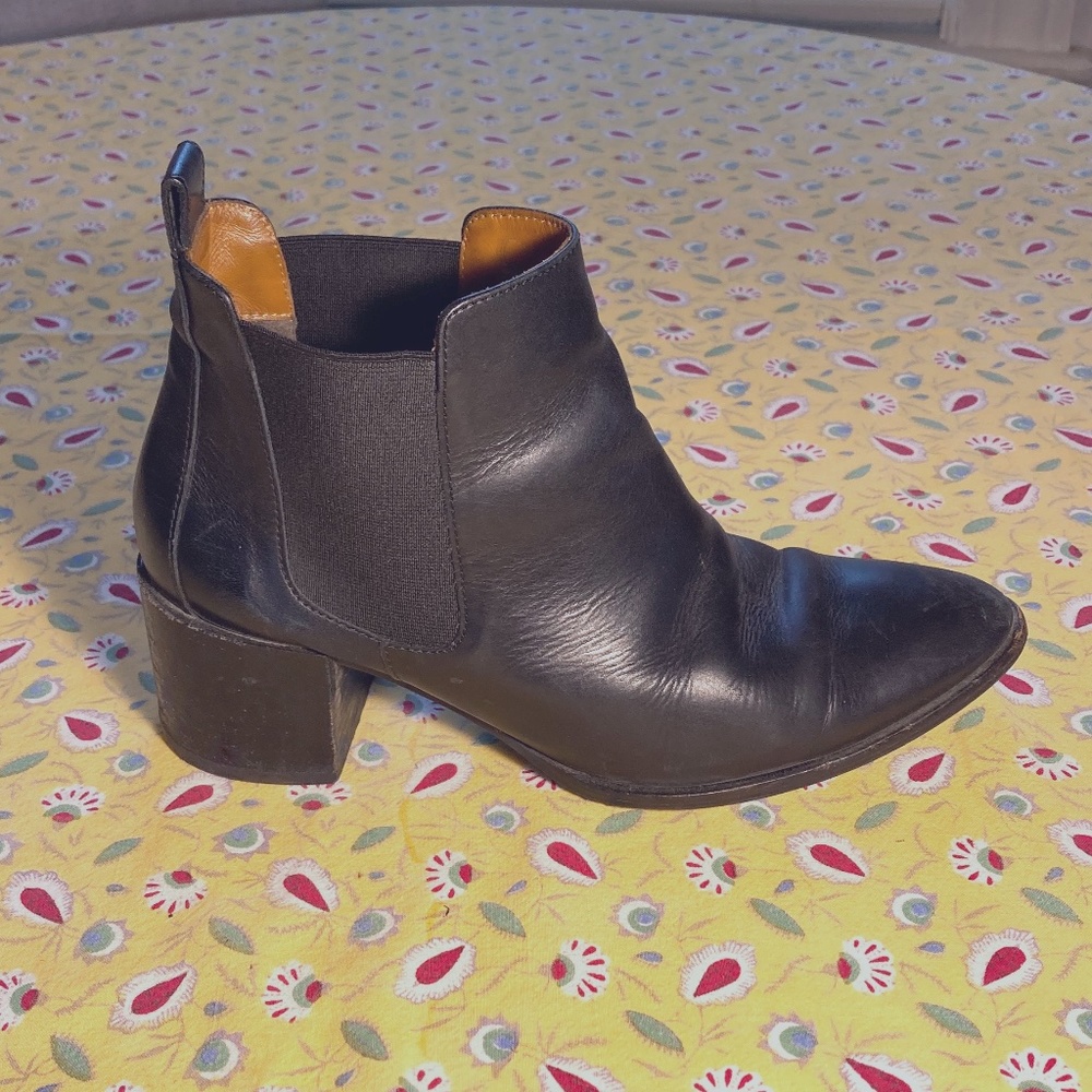 Everlane The Heel gusseted ankle boots black size 7